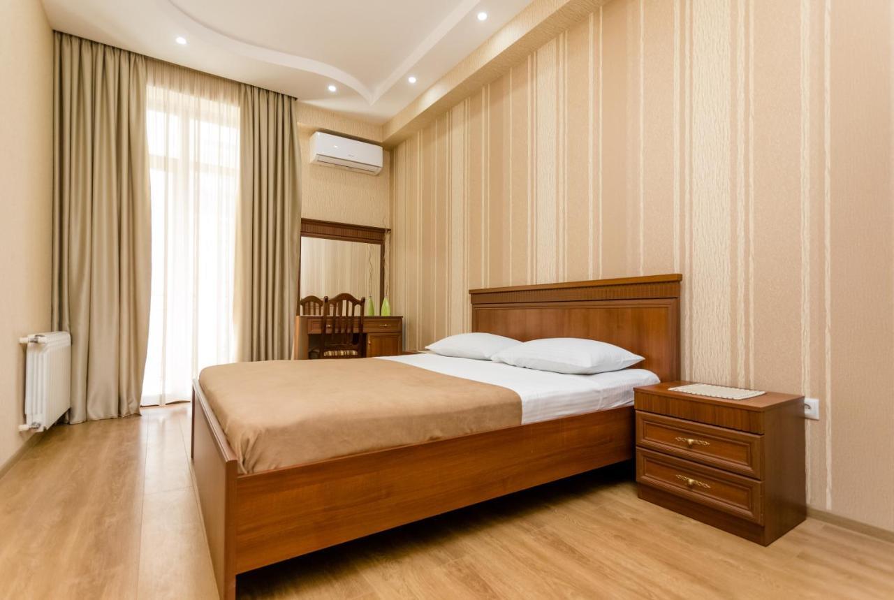 Central Cosy 5Bd-5Bath Apartment Tiflis Exterior foto